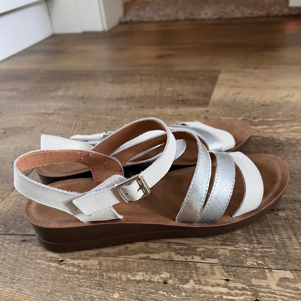 Josef Seibel Comfort Sandals White